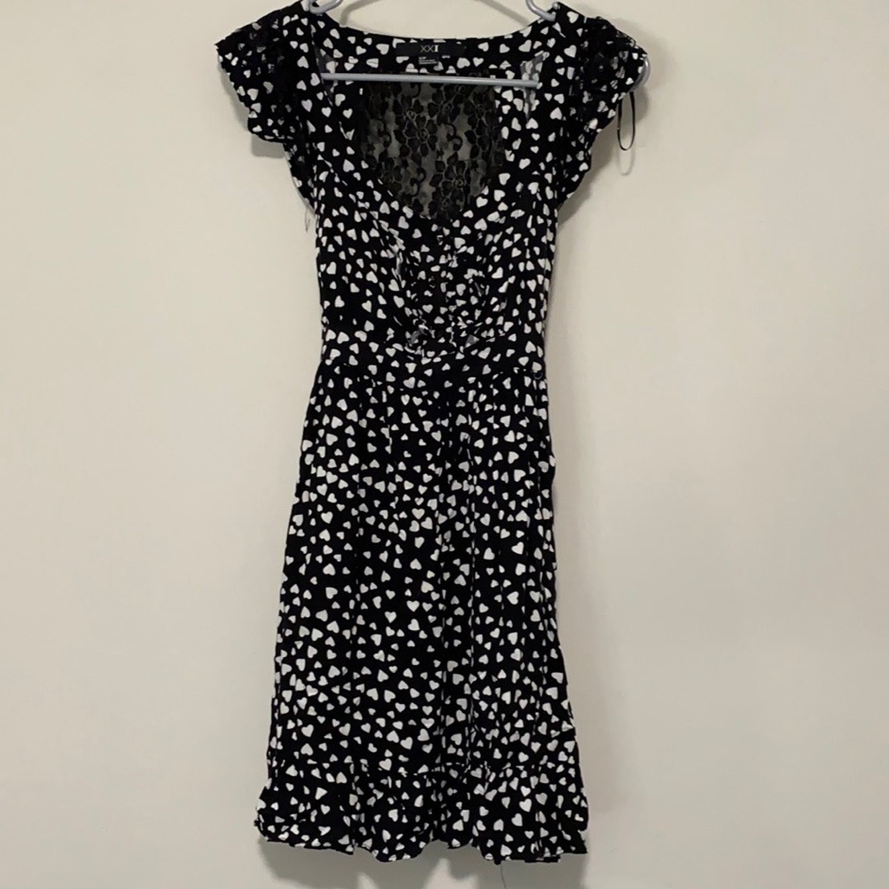 Super flirty, cute dress!